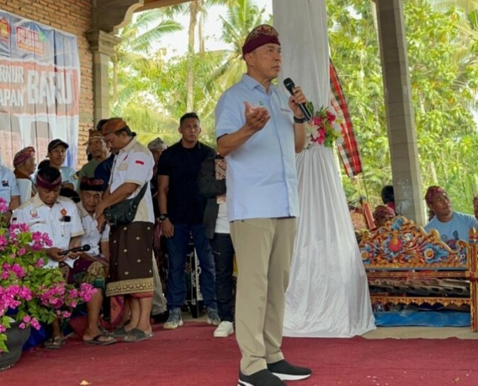 Calon Gubernur nomor urut 2 Andi Sumangerukka saat berpidato. Foto: Ist