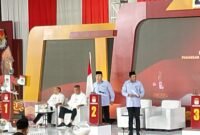 Pasangan calon Gubernur dan Wakil Gubernur Sultra nomor urut 2 Andi Sumangerukka - Ir Hugua. Foto: Redaksi 