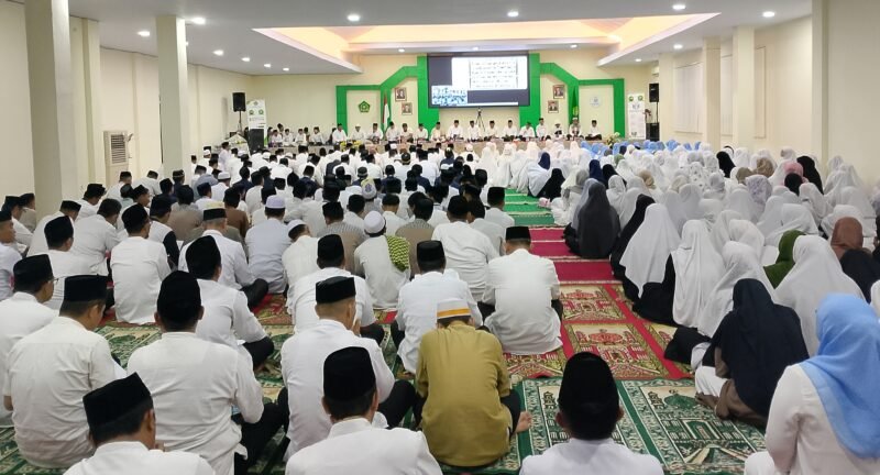 Suasana Zikir dan Doa Bersama dalam rangka menyambut tahun baru 2025. Foto:  Redaksi 