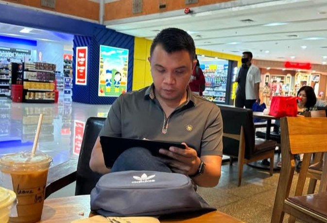 Ketua IKA Alumni SMAN 1 Tongkuno terpilih periode 2025-2028, Safar Tise,.SH.MH. Foto : Ist